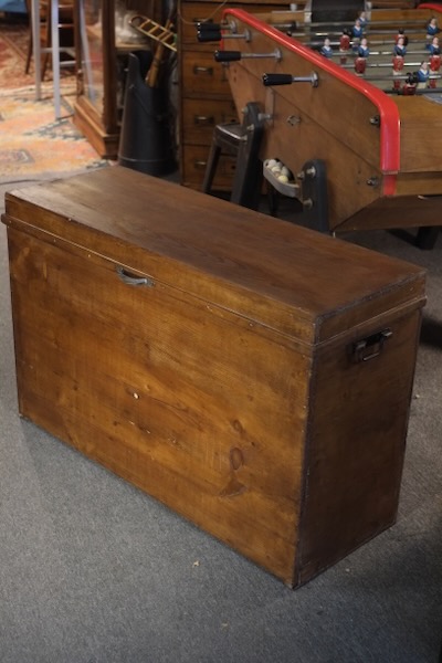 coffre de rangement en bois